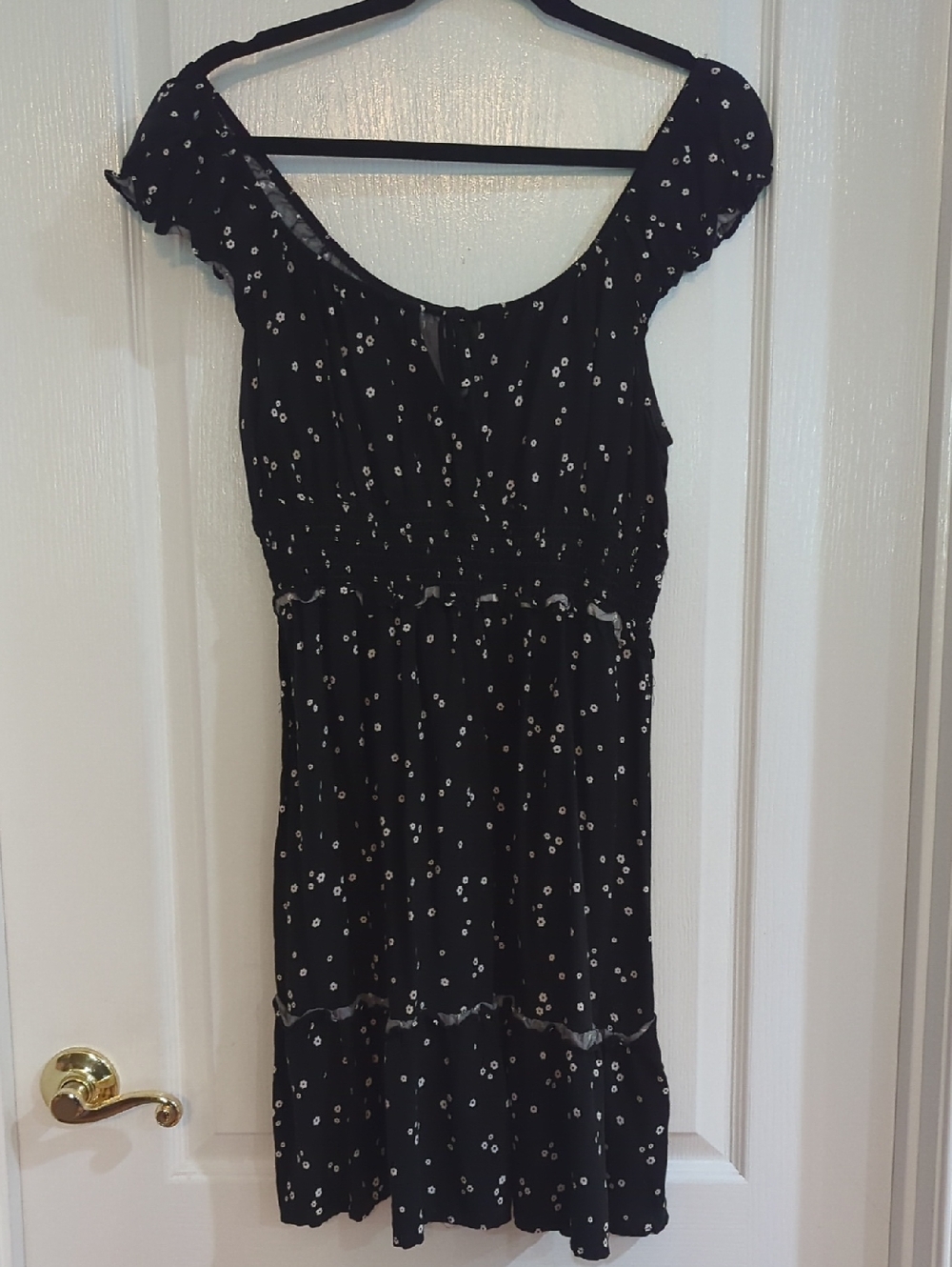Wild Table  Black Mini Dress with White Dot Floral Print Sz L